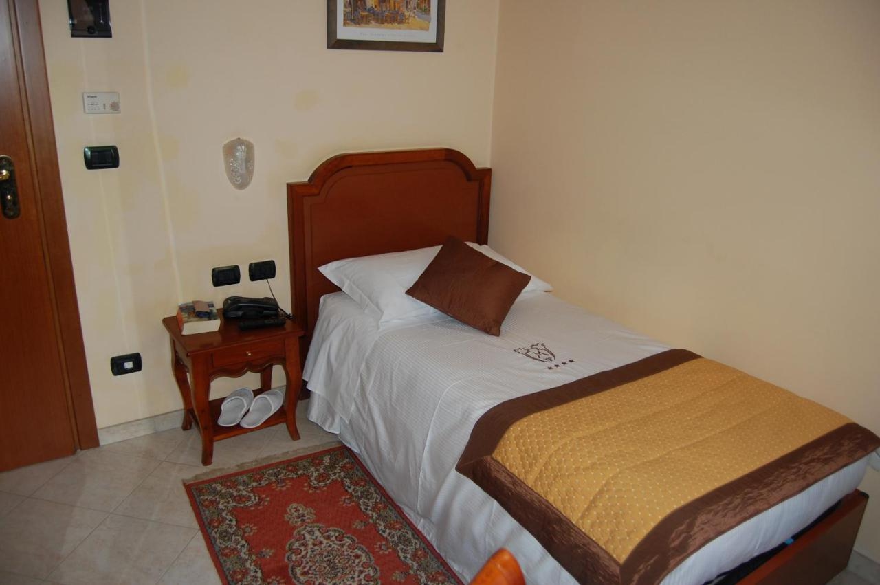 Grand Hotel Moroni Finale Ligure Exteriör bild