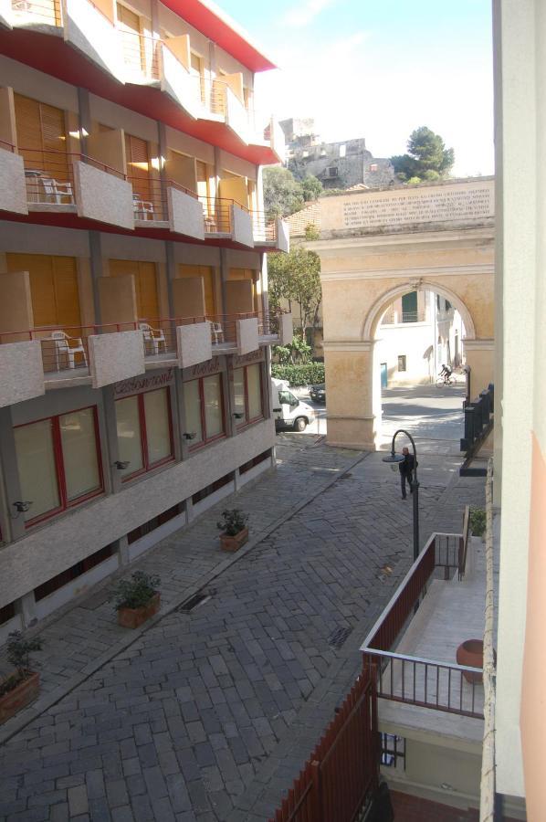 Grand Hotel Moroni Finale Ligure Exteriör bild