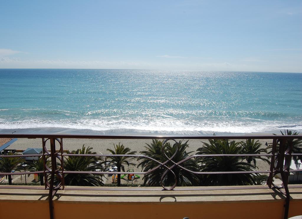 Grand Hotel Moroni Finale Ligure Rum bild