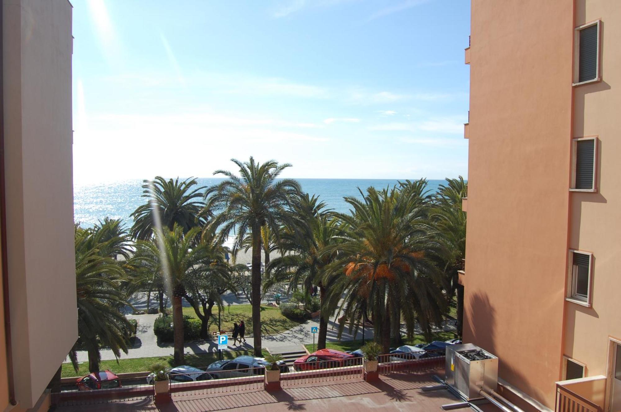 Grand Hotel Moroni Finale Ligure Exteriör bild